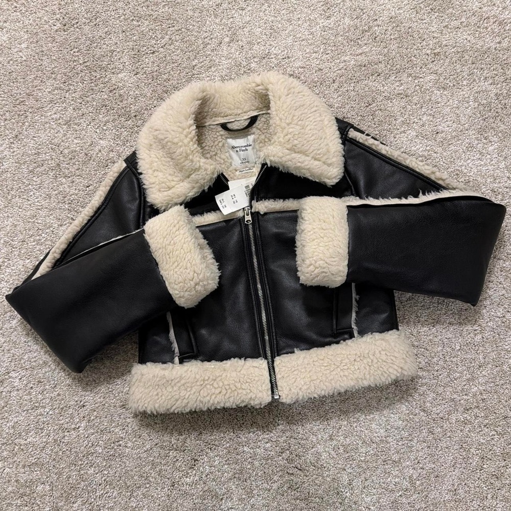 NWT Abercrombie & Fitch Vegan Leather Sherpa Jacket | Black | XS